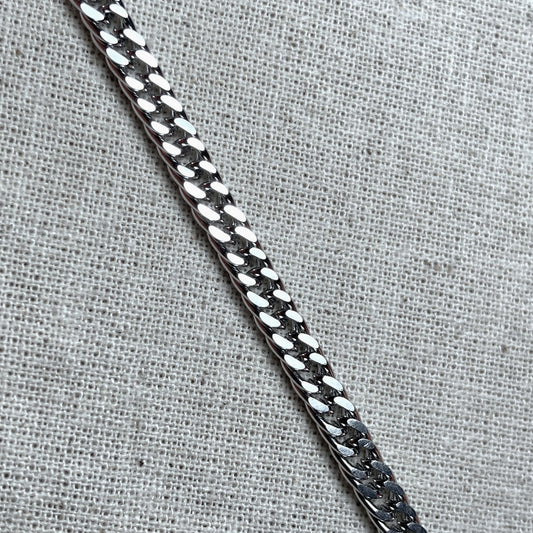 Essential Flat Curb Bracelet